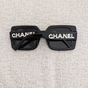CHANEL Black Square Sunglasses
